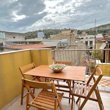 Casa Vacanze Don Vartuliddu Holiday home *